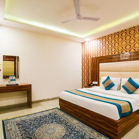 Olivia Hotels At Delhi Airport Нью-Дели Экстерьер фото