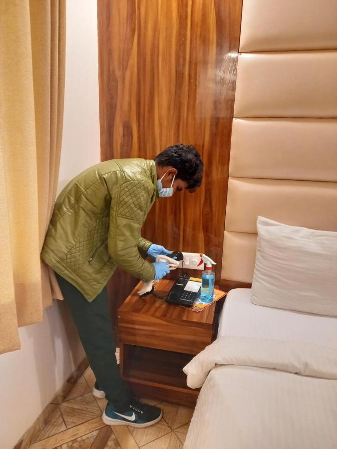 Olivia Hotels At Delhi Airport Нью-Дели Экстерьер фото