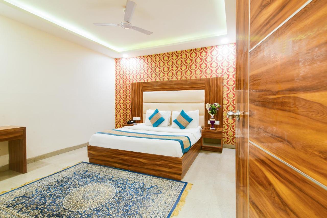 Olivia Hotels At Delhi Airport Нью-Дели Экстерьер фото