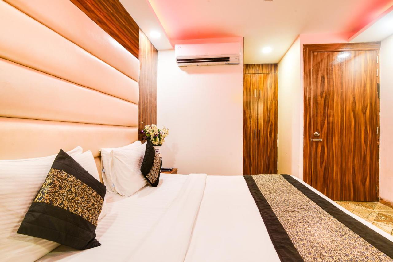Olivia Hotels At Delhi Airport Нью-Дели Экстерьер фото