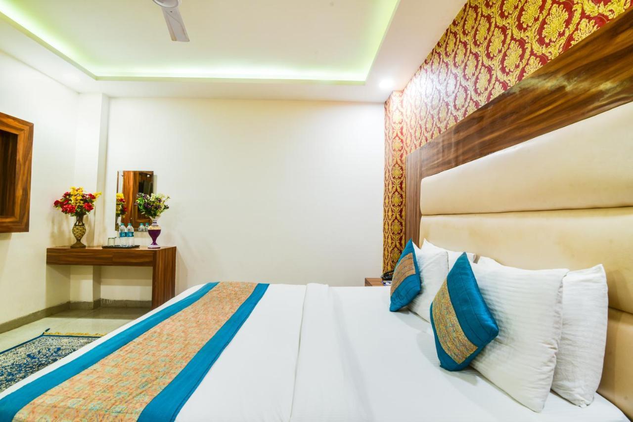 Olivia Hotels At Delhi Airport Нью-Дели Экстерьер фото