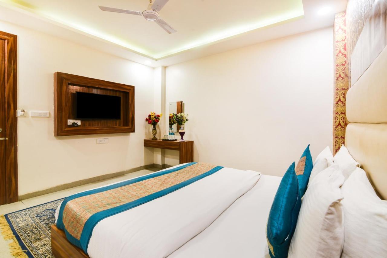 Olivia Hotels At Delhi Airport Нью-Дели Экстерьер фото
