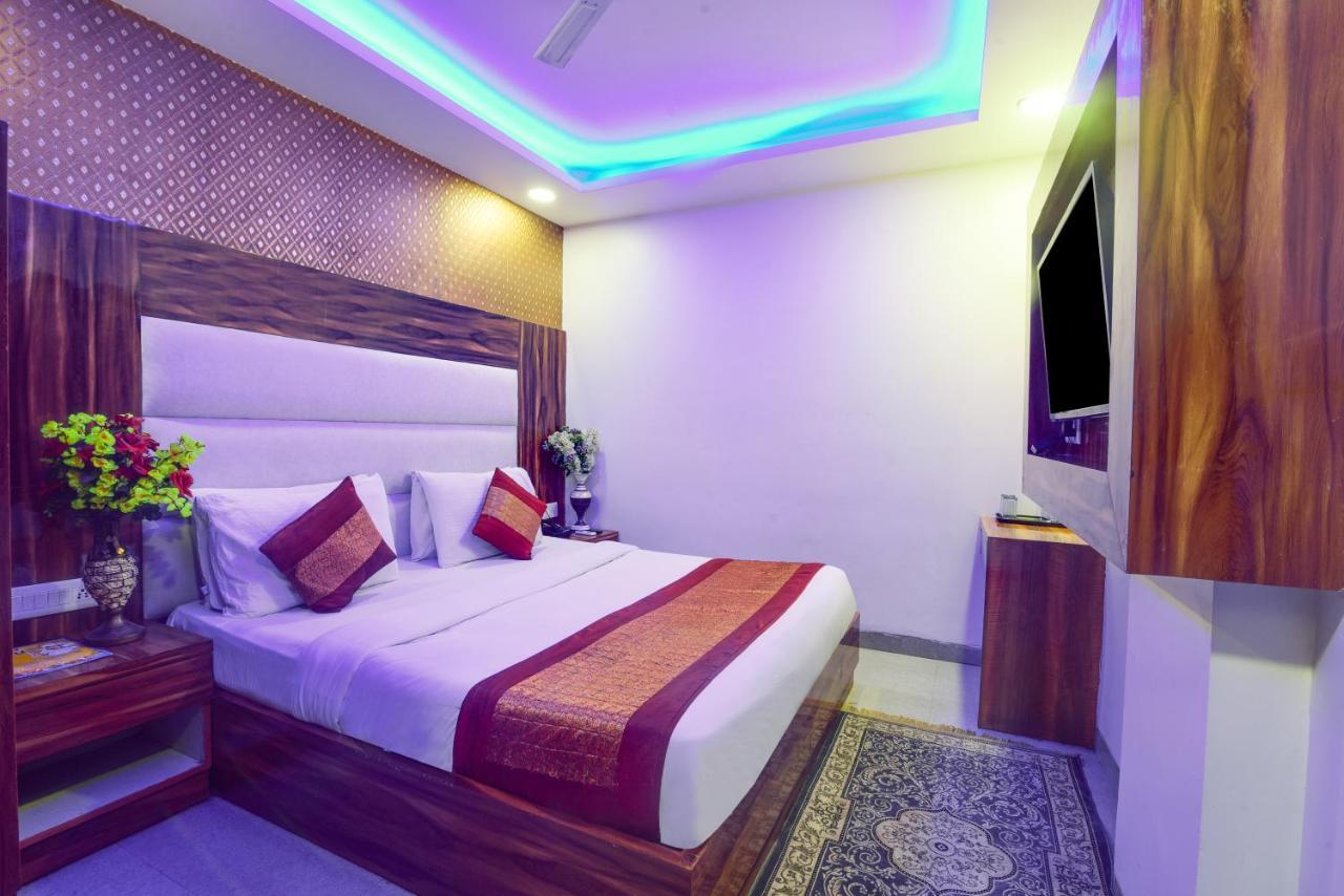 Olivia Hotels At Delhi Airport Нью-Дели Экстерьер фото
