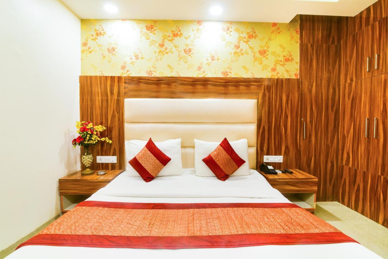Olivia Hotels At Delhi Airport Нью-Дели Экстерьер фото